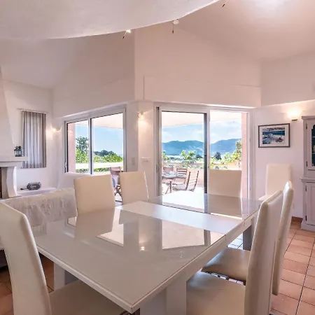 Сasa de vacaciones Di Fiori By Interhome